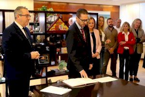 Vicente Ferrer Mas toma posesión como nuevo secretario general del Ayuntamiento de Benidorm