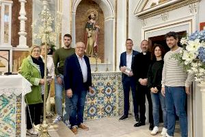 La Diputación de Castellón restaura el panel de azulejos del altar de la Capilla de la Virgen de la Paciencia de Oropesa del Mar