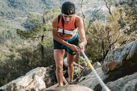 Éxito español en la épica final de la Marató dels Dements: Júlia Font y Manuel Merillas brillan en la élite del skyrunning mundial