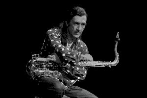 El saxofonista y flautista de flamenco jazz Jorge Pardo cierra el ciclo “los viernes de palacio” en sustitución de Alex Conde Trío