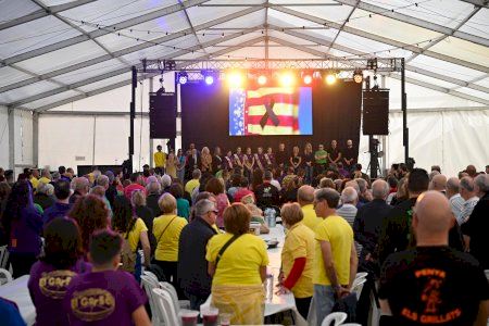 Las Fiestas Patronales de La Nucía guardaron un minuto de silencio por la DANA