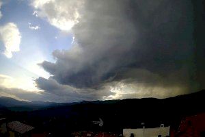 Tempesta entre Benafigos i Vistabella del Maestrat esta vesprada