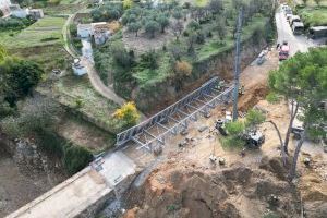 El Ejército comienza a desplegar sus puentes portátiles en las carreteras derrumbadas por la DANA