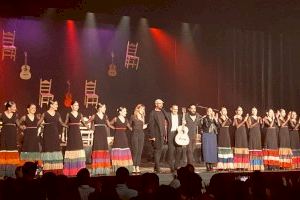 El Centre Municipal de les Arts de Burriana celebra el Dia Internacional del Flamenc amb un taller de percussió i una actuació de dansa