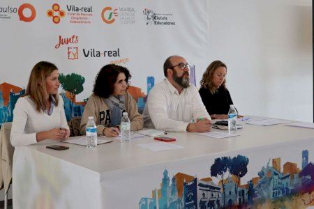 El professorat de Vila-real coneix les iniciatives de Normalització Lingüística per al nou curs acadèmic