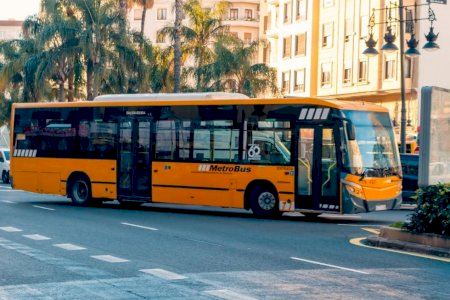 Atención a los pasajeros de la línea de bus Picassent - Valencia: nuevas paradas y recuperación de una conexión con otro municipio