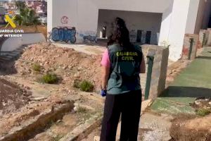 VÍDEO | Macabro hallazgo en Torrevieja: encuentran un cadáver en un lugar abandonado