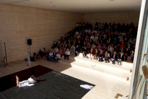 La Universitat d’Alacant desplega dilluns tota la seua creativitat en el Dia Internacional de l’Eliminació de la Violència contra les Dones