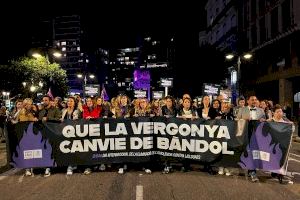 Morant reivindica el papel de la sociedad "en la lucha contra la desigualdad y la violencia que sufren las mujeres por ser mujeres"