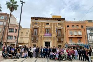 Benicarló manifiesta su rechazo y condena la violencia machista por el 25N