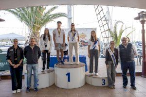 Siete oros, una plata y cuatro bronces en la prueba autonómica de windsurfing en el rcn Torrevieja