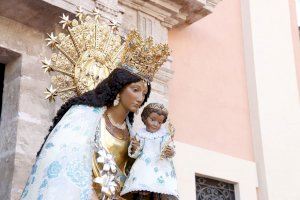 La imagen peregrina de la Virgen de los Desamparados visitará este jueves y viernes parroquias y zonas afectadas por la DANA