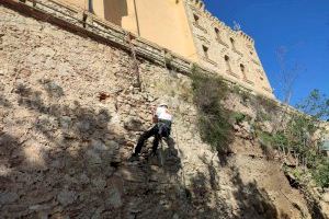 Cullera inicia la reparación urgente de la muralla del Castillo dañada por la segunda Dana