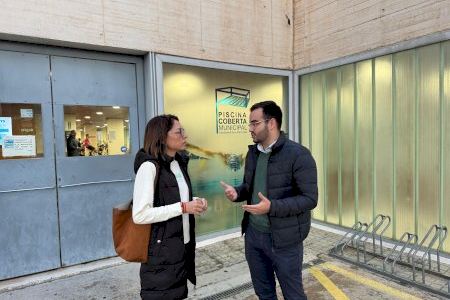 Tos i picors pel clor i aigua molt freda: les queixes en la piscina de La Vall d'Uixó