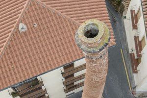 Así está la chimenea de Morella que amenaza con derrumbarse