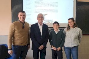 El alumno del Colegio Oleza, Jesús Hurtado, ganador del XVII Concurso de Cuentos de Navidad de Educación