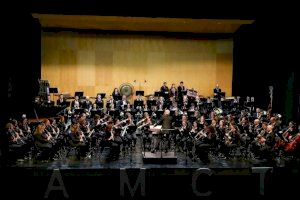 El Ayuntamiento de Teulada y la Agrupació Musical Cultural donan más de 3.500 € del concierto de Santa Cecilia a los afectados por la DANA