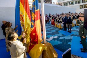 Carlos Mazón apela a los valores constitucionales para “alcanzar juntos cualquier meta y afrontar la reconstrucción económica y social”