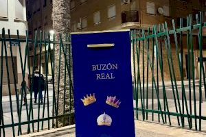 Almassora coloca siete buzones reales por todo el municipio para que los niños depositen sus cartas