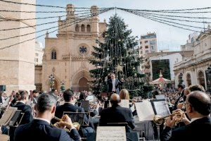 Castelló celebra el Dia de la Constitució amb el concert de la Banda Municipal i una lectura participativa de la Carta Magna