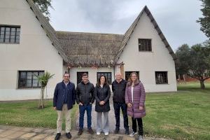 Investigadores de la Universidad de São Paulo (Brasil) visitan las instalaciones de la Escuela Politécnica Superior de Orihuela de la UMH