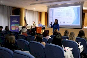 Profesionales de la educación han puesto en común sus experiencias y estrategias contra el absentismo escolar en Puerto de Sagunto