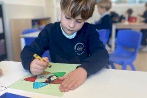 Un colegio de Madrid envía más de 200 estrellas de Navidad para decorar Paiporta