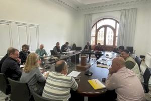 El Ayuntamiento firma las bases del acuerdo laboral para afianzar la estabilidad del personal municipal y reducir su temporalidad