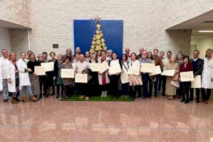 El Hospital Sant Joan d’Alacant reconoce la labor de sus profesionales jubilados en 2024