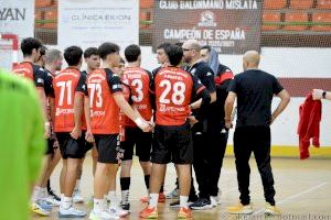 Balonmano Mislata despidió el año en casa venciendo a Marni en el derbi de Valencia