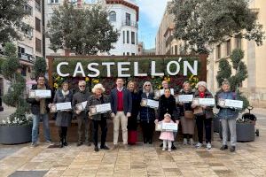 La concejalía de Comercio premia a 12 consumidores por su apoyo al comercio local con cheques regalo de 50 euros