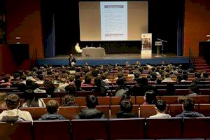 Los jóvenes de Burriana se conectan a Europa: un pasaporte a nuevas experiencias y oportunidades.