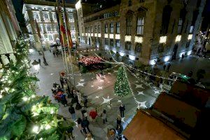 Sagunto inaugura la Plaça del Nadal que organiza la Diputación de Valencia