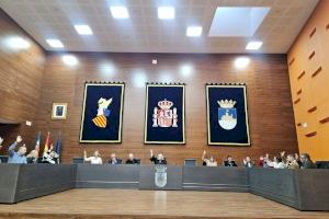 El Ayuntamiento de Oropesa del Mar otorga la Cruz al Mérito Policial con Distintivo Rojo para la Policía Local y la Guardia Civil