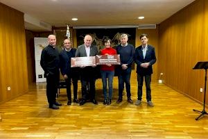 Lo Rat Penat entrega els 22.000€ recaptats en el seu Concert Benèfic per als afectats per la DANA