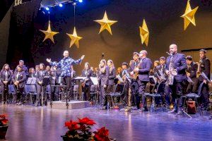 Gala de Navidad solidaria con Aspanion de Societat Musical La Nova de Benidorm