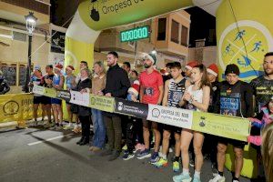 Paletilla de jamón, cesta de navidad y gorros: los obsequios que te esperan en la San Silvestre de Oropesa