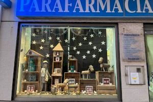 La Parafarmàcia Almenara guanya el Concurs de Decoració d'Aparadors