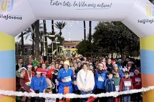 1200 personas participan en la popular carrera de San Silvestre de Villajoyosa