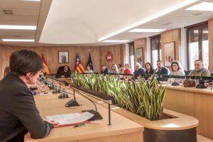 El Ayuntamiento de Elda aprueba una moción para exigir a la Conselleria de Educación la reapertura inmediata de la sede del CEFIRE