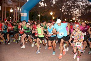 Més de 2.000 castellonencs acomiaden l'any corrent la XXXII edició de la carrera Sant Silvestre