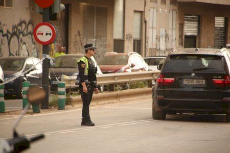 València retarda la prohibició d'accés als cotxes més contaminants dels pobles de la DANA: dates i terminis de la ZBE