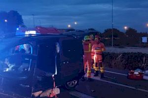 Grave accidente entre un turismo y una furgoneta en l’Alqueria de la Comtessa