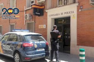 Detenida en Alcoy una mujer por estafar y coaccionar a extranjeros en situación irregular