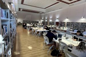 Hoy las Bibliotecas de La Nucía comienzan el horario extraordinario por “exámenes”