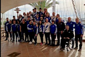 Regata de remo del roscón de reyes desde alevines a veteranos en una distancia de 500 metros en Torrevieja