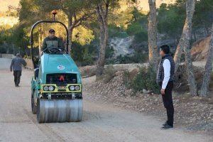 Benidorm mejora y acondiciona los senderos del parque urbano El Moralet