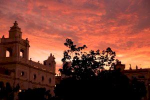 Los cielos rojizos de la Comunitat Valenciana: un regalo inesperado que cautiva a todos