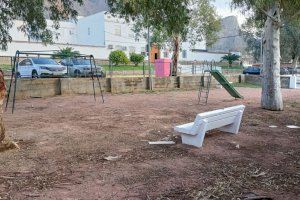 El parque del barrio de San Isidro y su entorno, junto al cuartel, se renovará con un taller de empleo en Orihuela