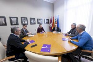 L’alcalde presenta a la Mesa de Diàleg uns pressupostos de 2025 que reforcen el teixit productiu de Gandia